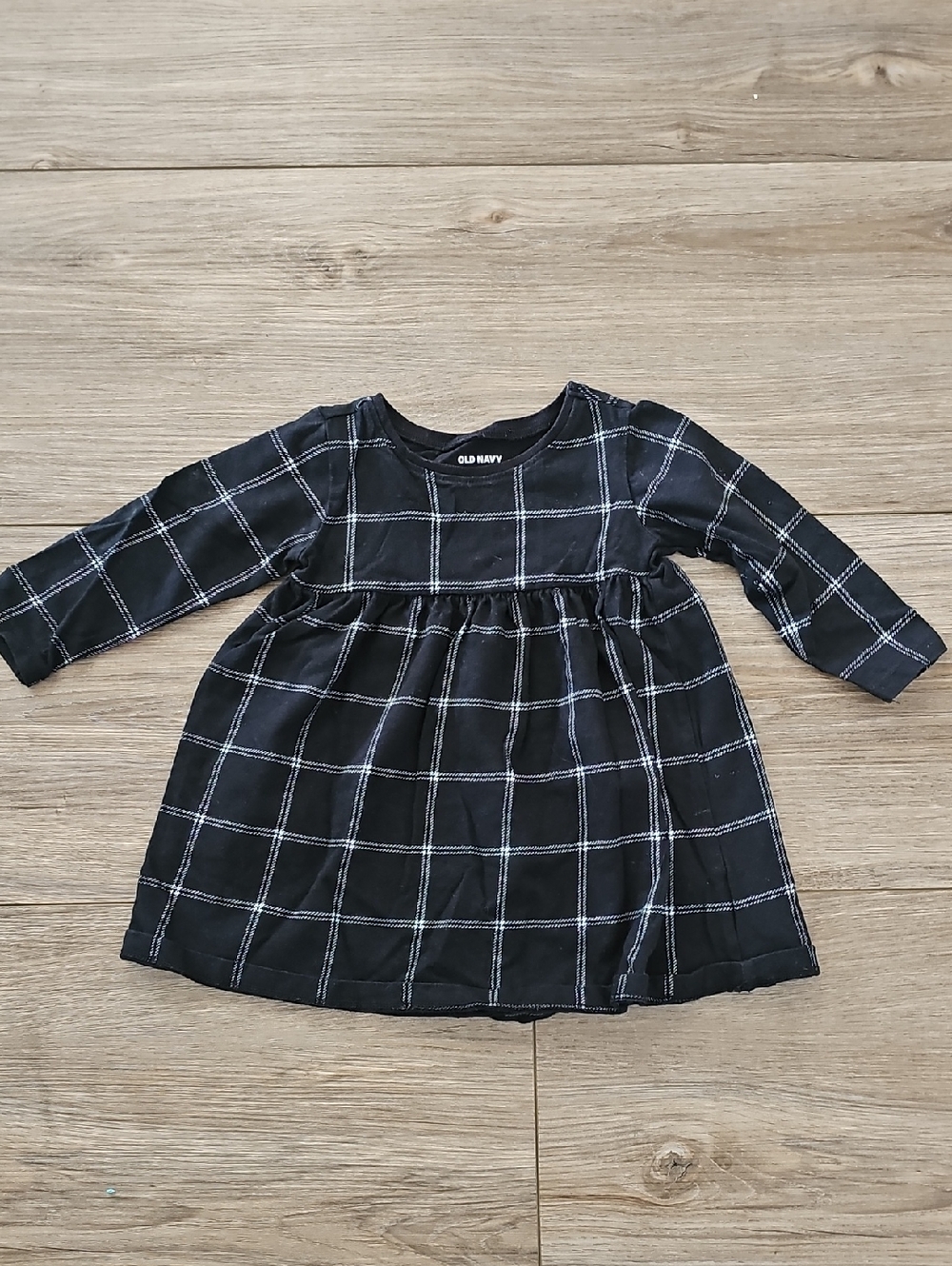 Old Navy Black Plaid Long-Sleeve Girls Dress